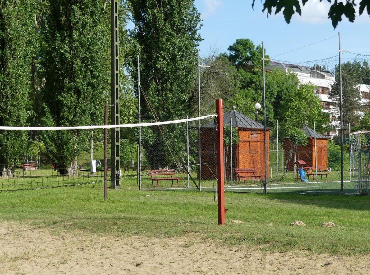 Napsugar Szallo Baja Buitenkant foto